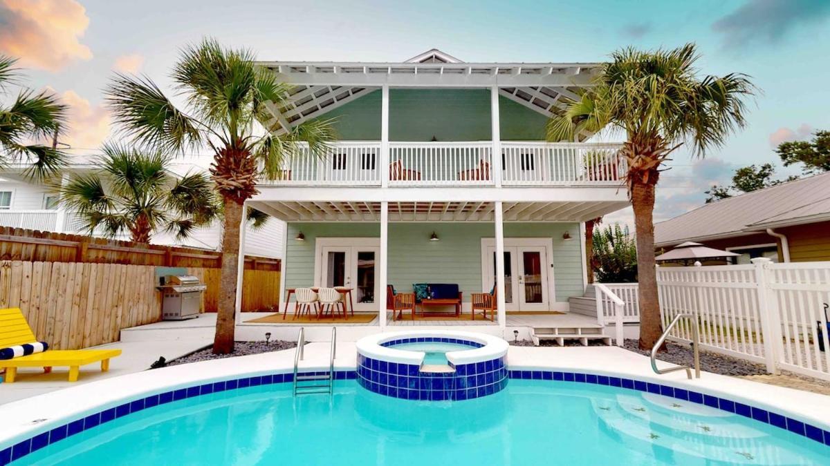 Holiday home Dream Weaver Golf Cart Deals Private Pool 1 Block To