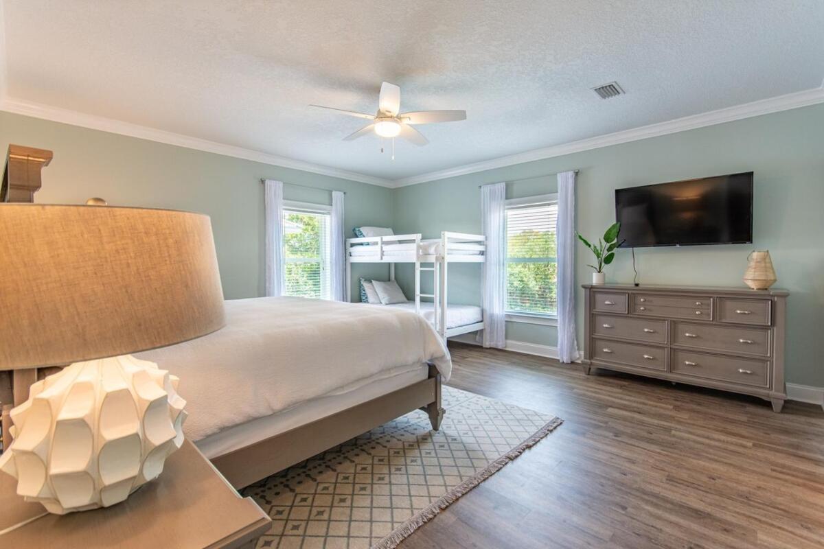 Holiday home Dream Weaver Golf Cart Deals Private Pool 1 Block To *