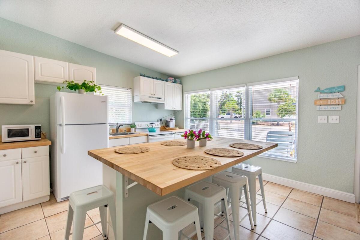 Holiday home Dream Weaver Golf Cart Deals Private Pool 1 Block To Destin