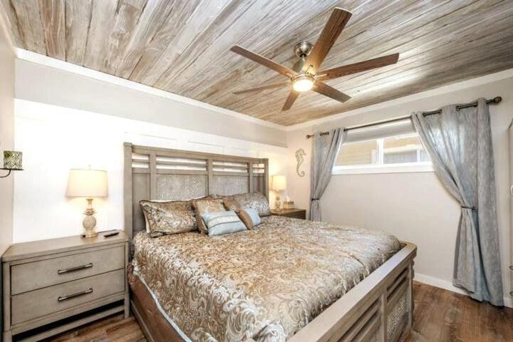 Holiday home Captains Quarters 3 Comm Pools Pet Friendly Destin