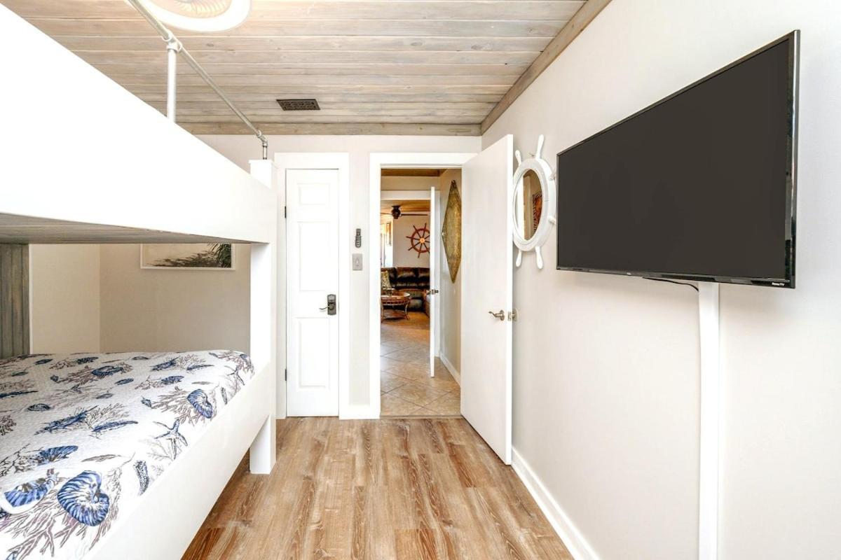 Holiday home Captains Quarters 3 Comm Pools Pet Friendly