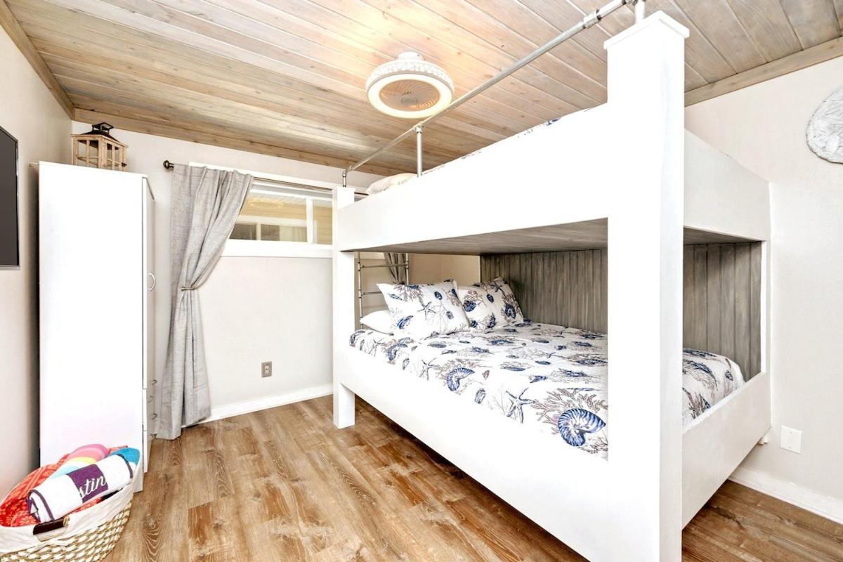 Holiday home Captains Quarters 3 Comm Pools Pet Friendly