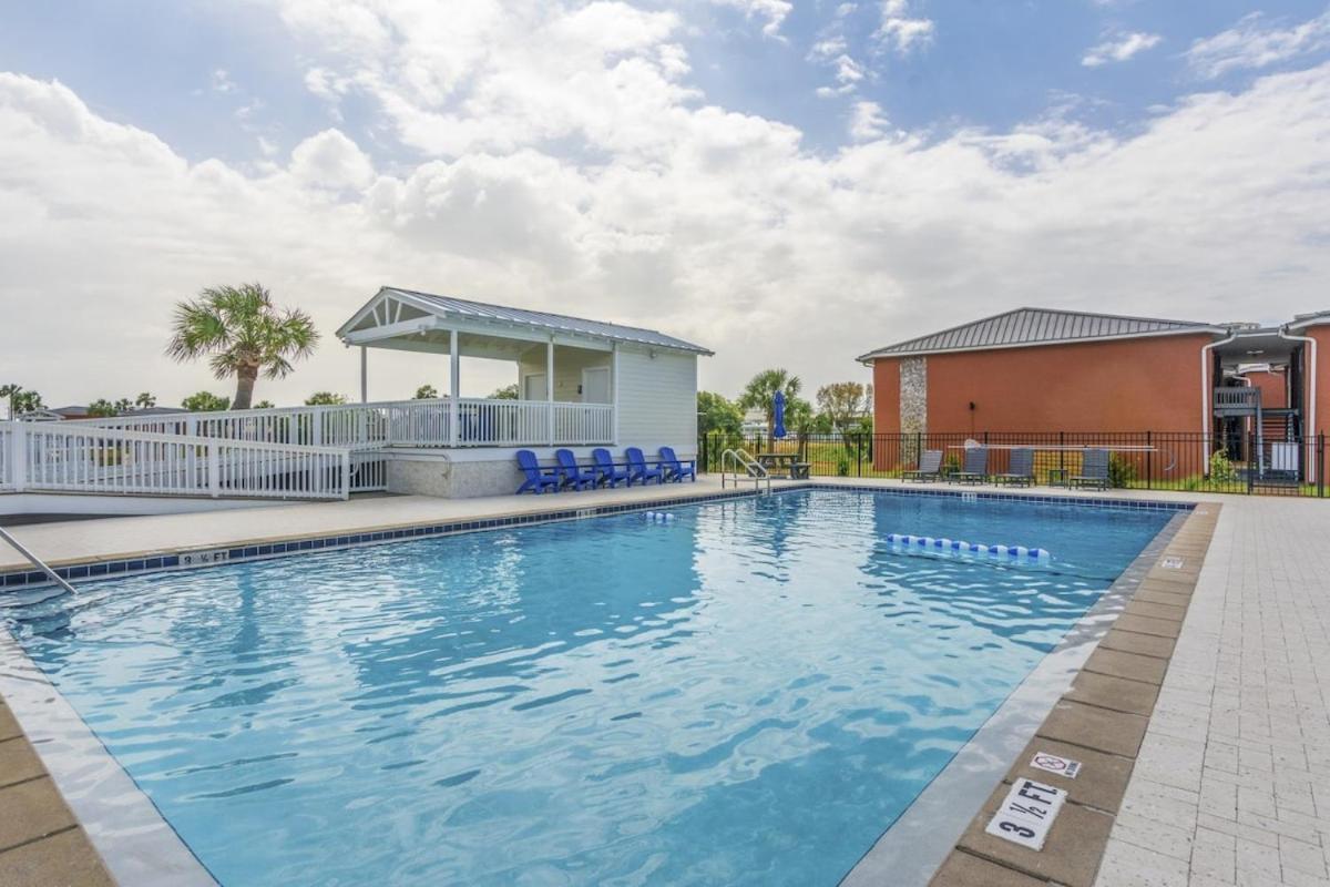 Holiday home Captains Quarters 3 Comm Pools Pet Friendly