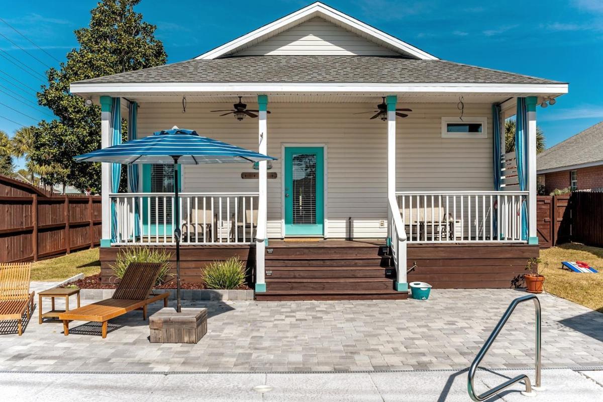 Sunsail Pool Heat & Golf Cart Deals * Destin