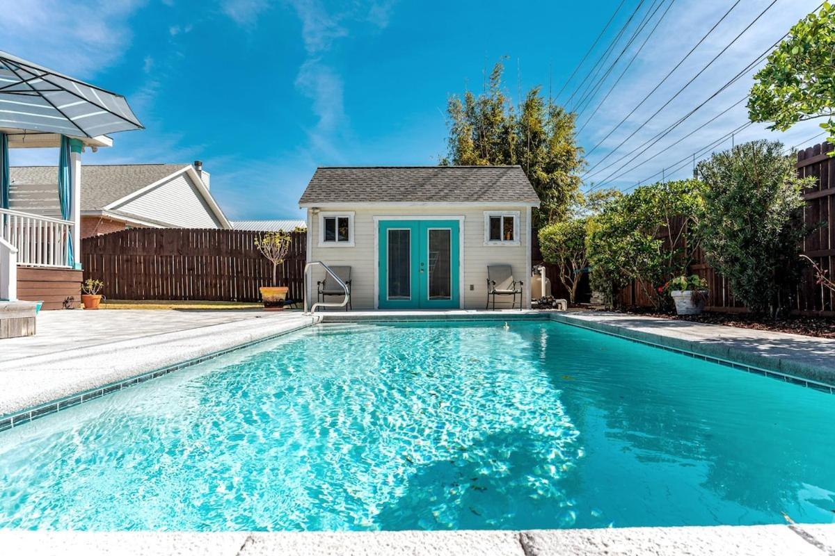 Sunsail Pool Heat & Golf Cart Deals Holiday home *