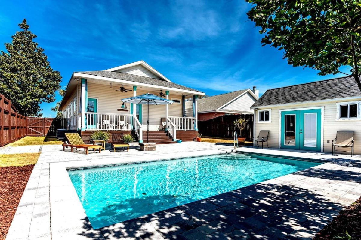 Sunsail Pool Heat & Golf Cart Deals Holiday home Destin