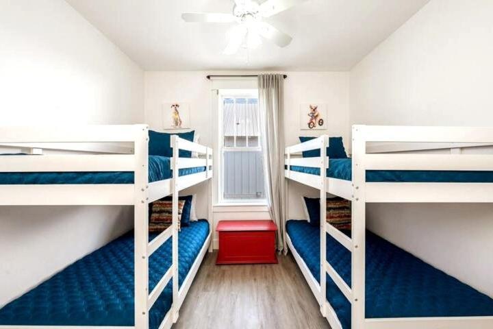 House Pool Heat&golf Cart Deals Gameroom Holiday home