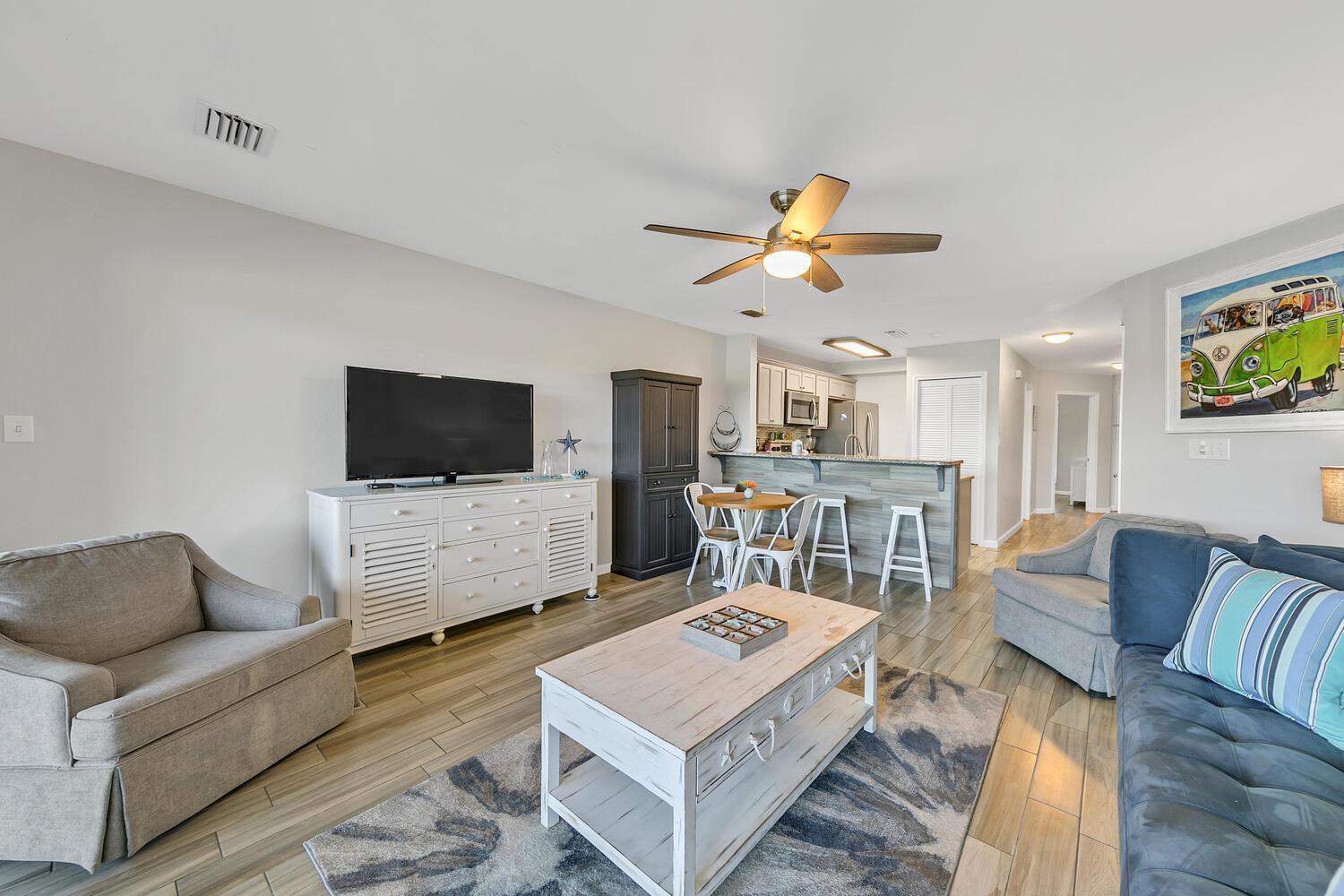 Lakefront 226 *