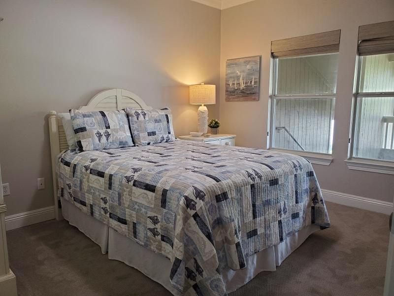 Lakefront 311 *