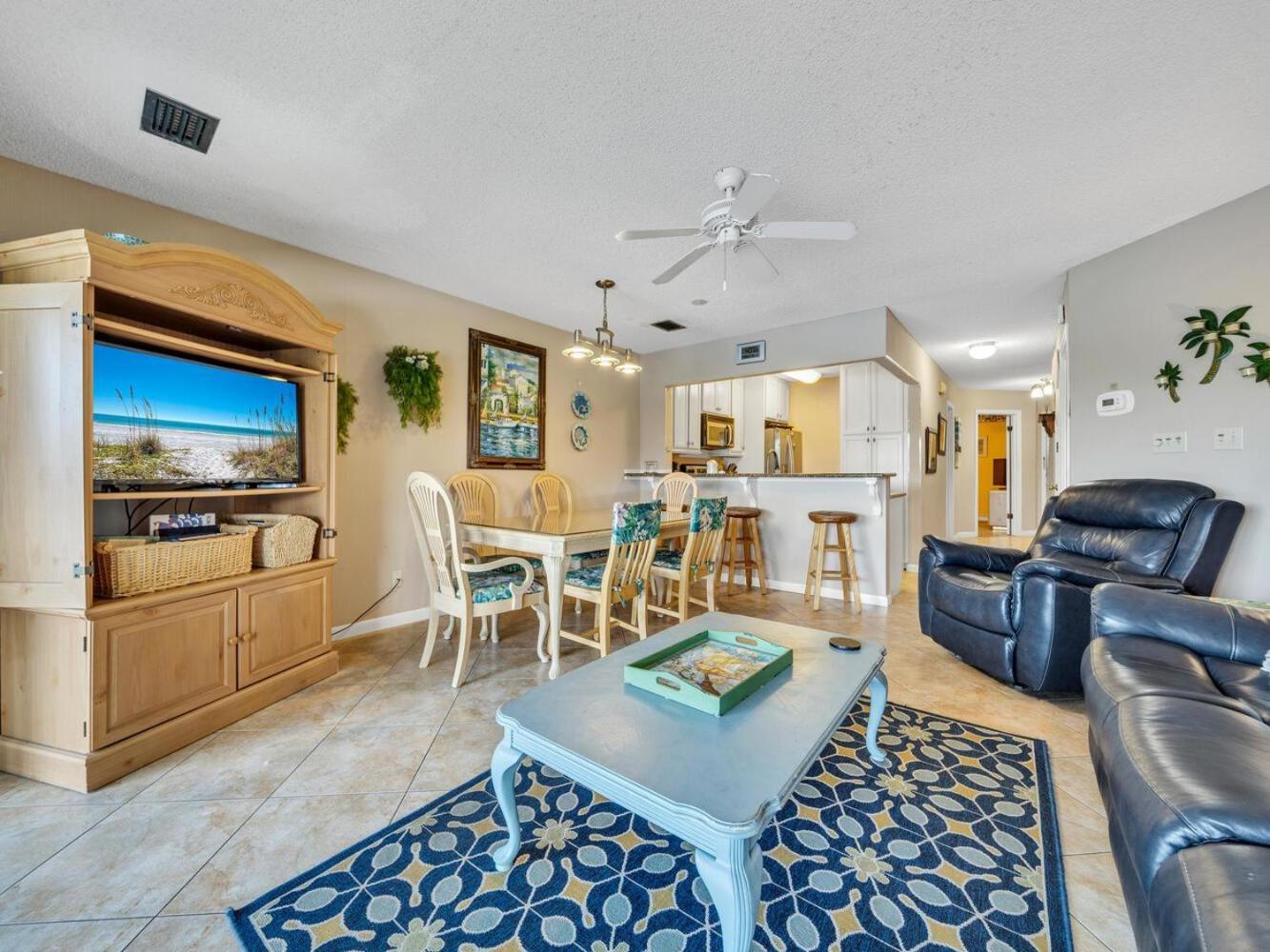 Lakefront 227d