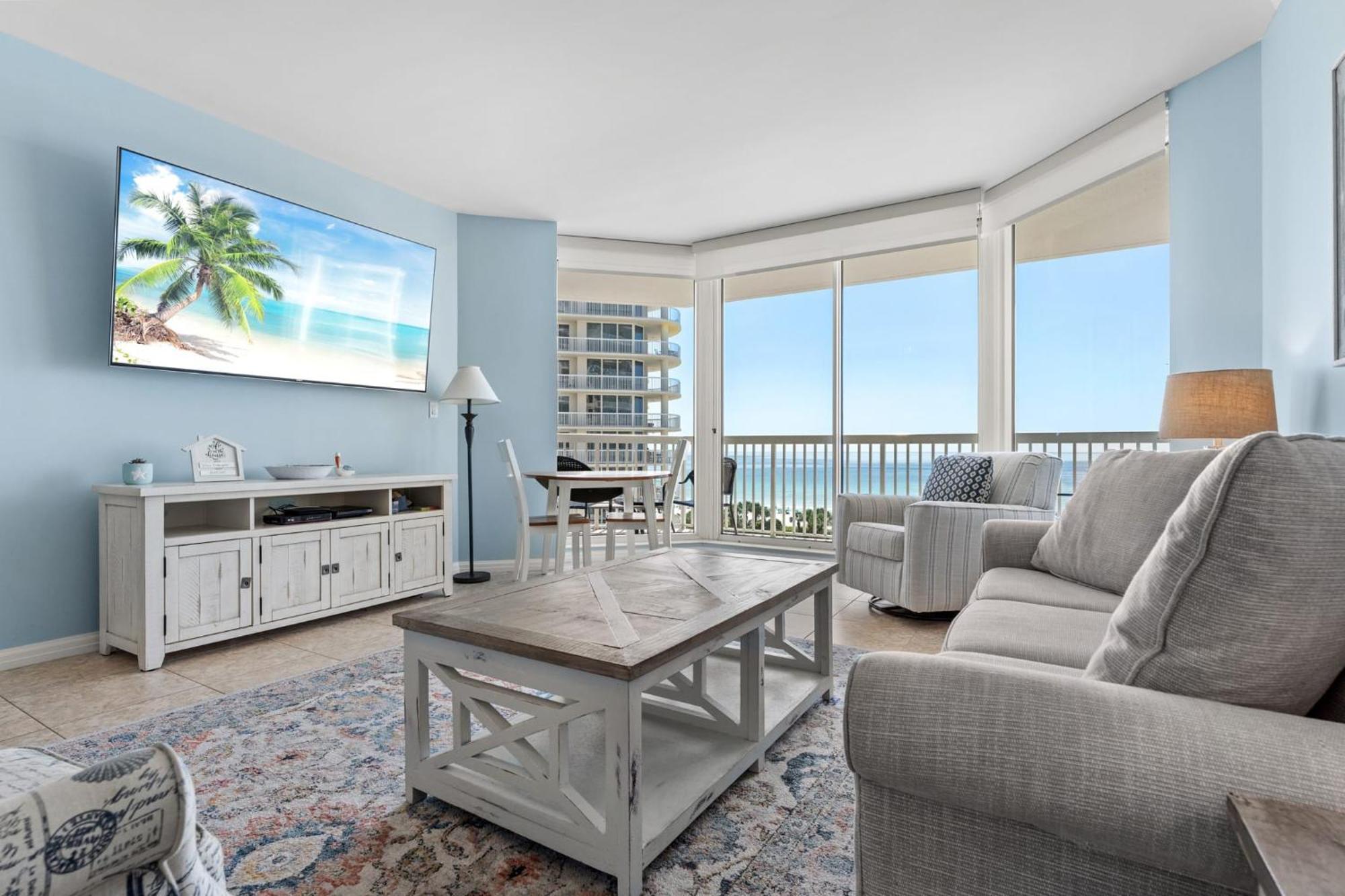 Panoramic Views And Private Holiday home