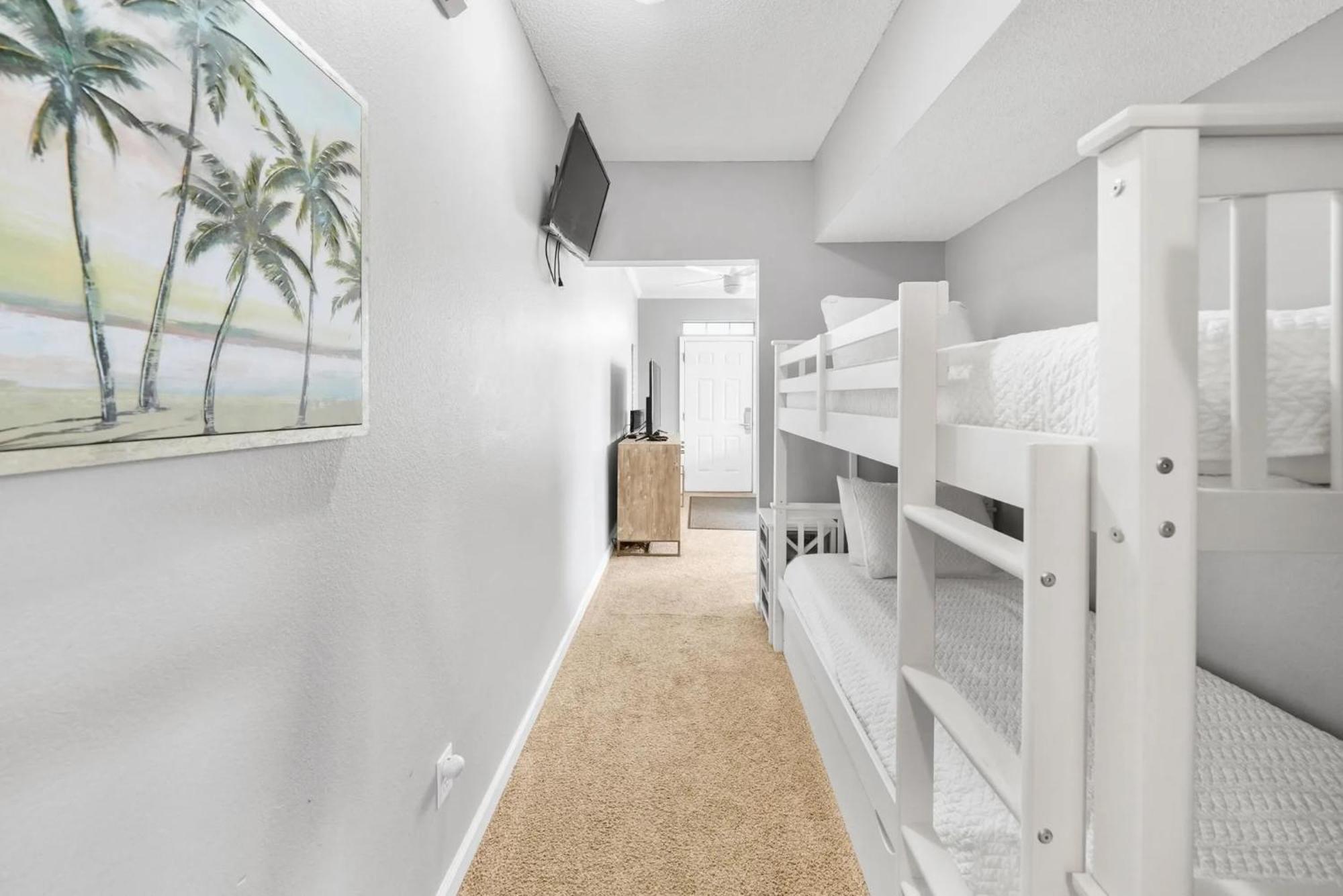 Apartment Sunny Escape In Miramar