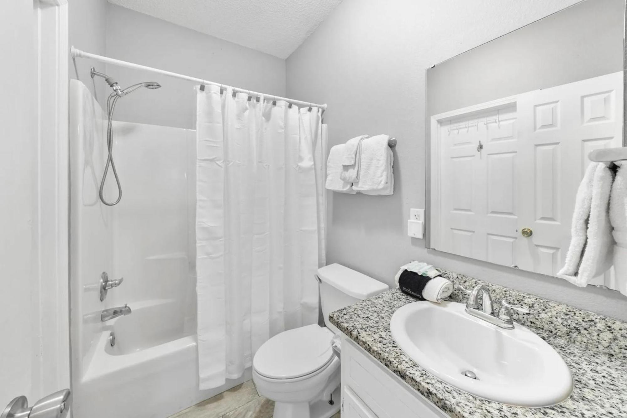 Sunny Escape In Miramar Apartment Destin