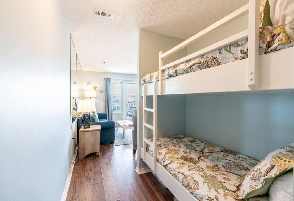 Gulf View, Easy Access, Heated Pool, Hot Tub *