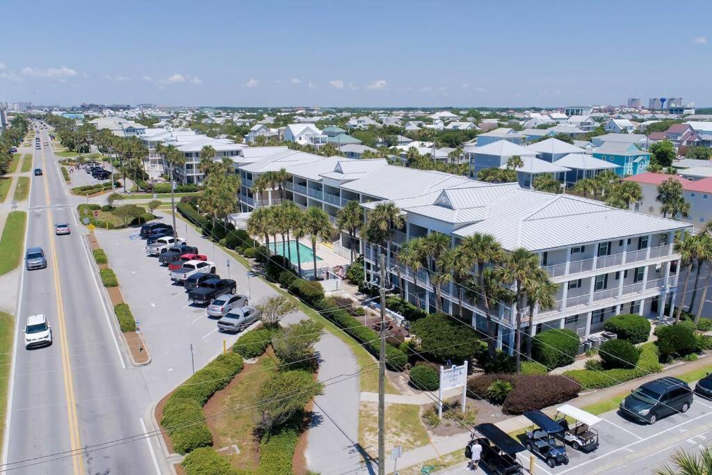Gulf View, Easy Access, Heated Pool, Hot Tub Apartment *
