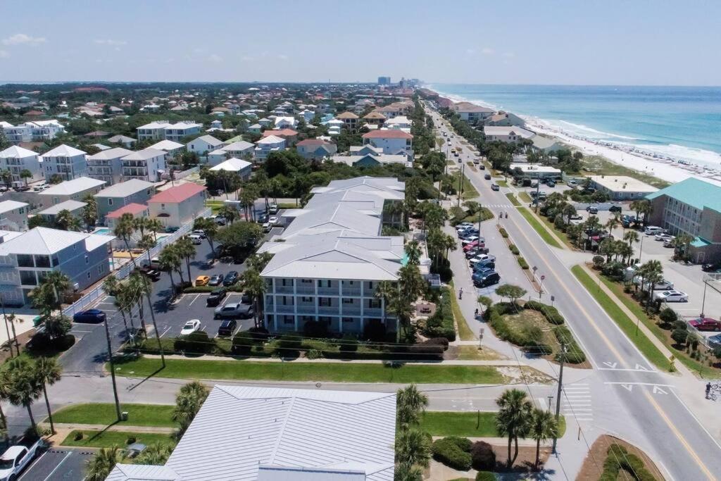 Gulf View, Easy Access, Heated Pool, Hot Tub Destin