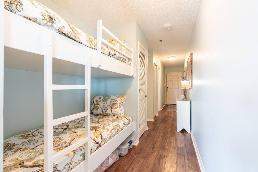 Gulf View, Easy Access, Heated Pool, Hot Tub * Destin