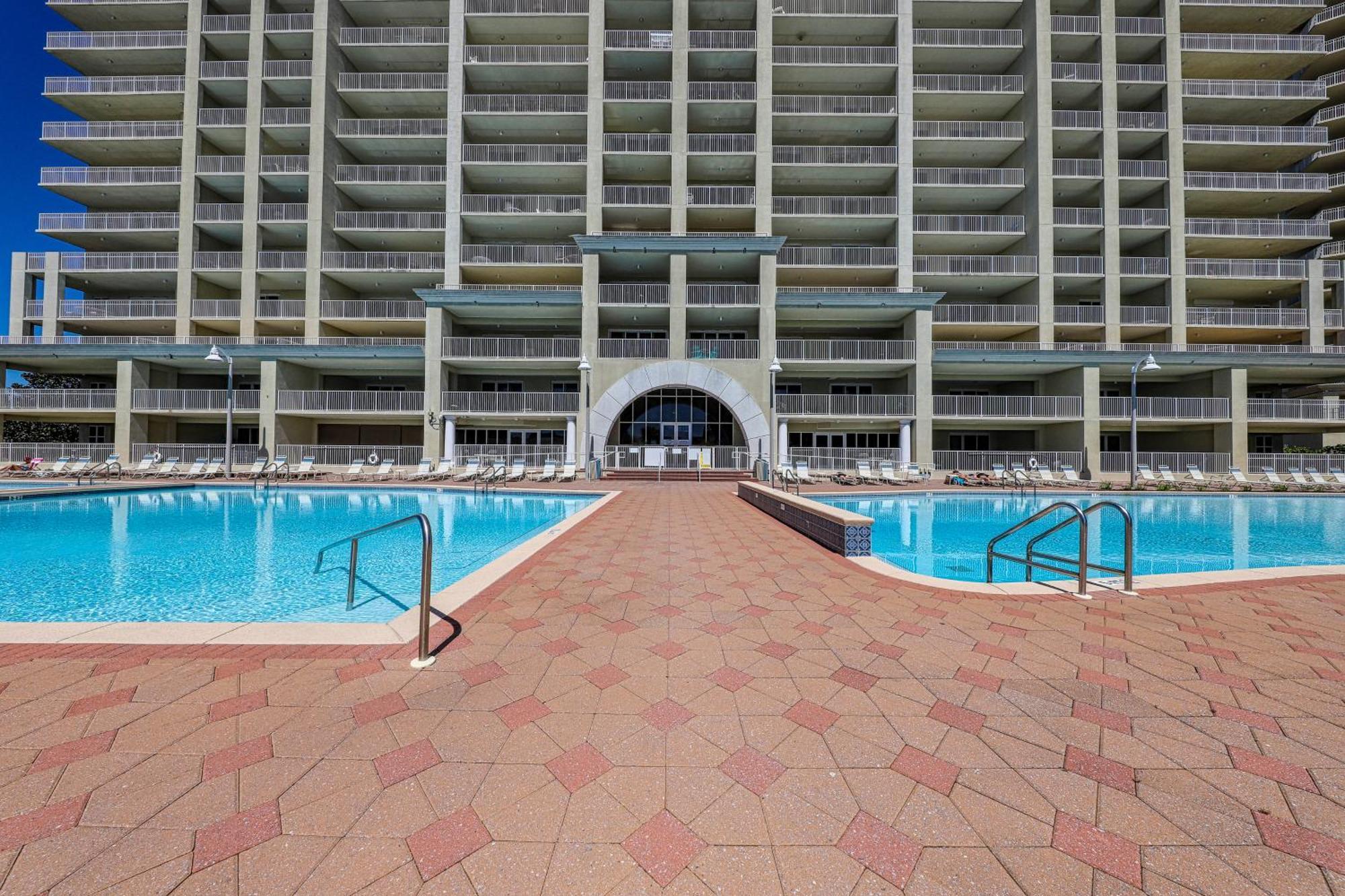 Ariel Dunes Ii 2208
