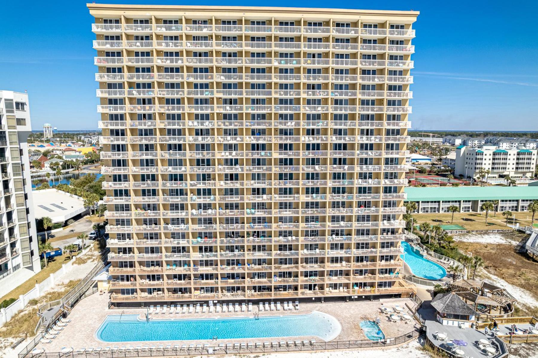 Sandpiper Cove 8113- By Isle Apartment