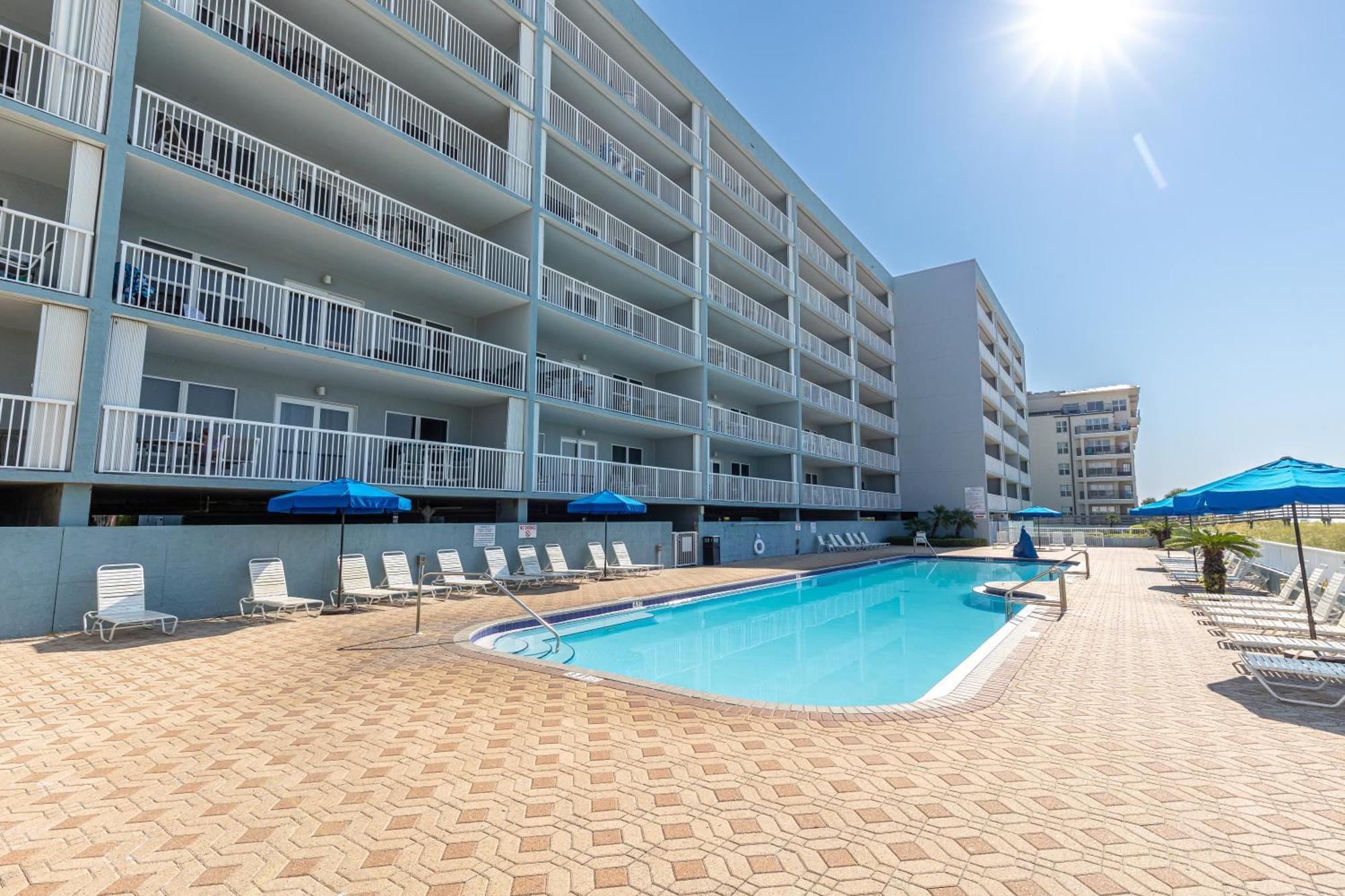 Sandpiper Cove 2136- By Isle Apartment