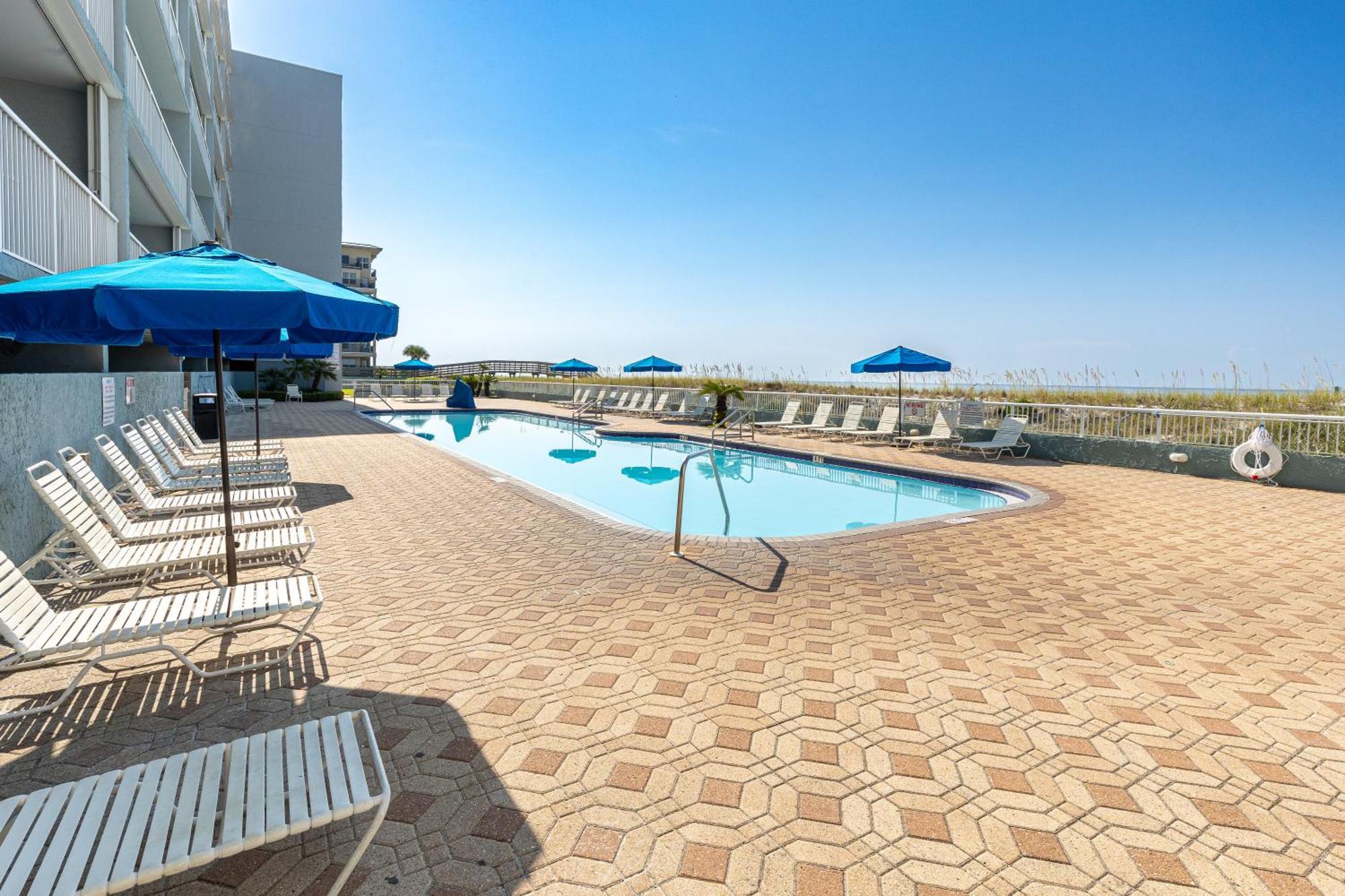 Waterview Towers Yacht Club 532- By Isle Destin