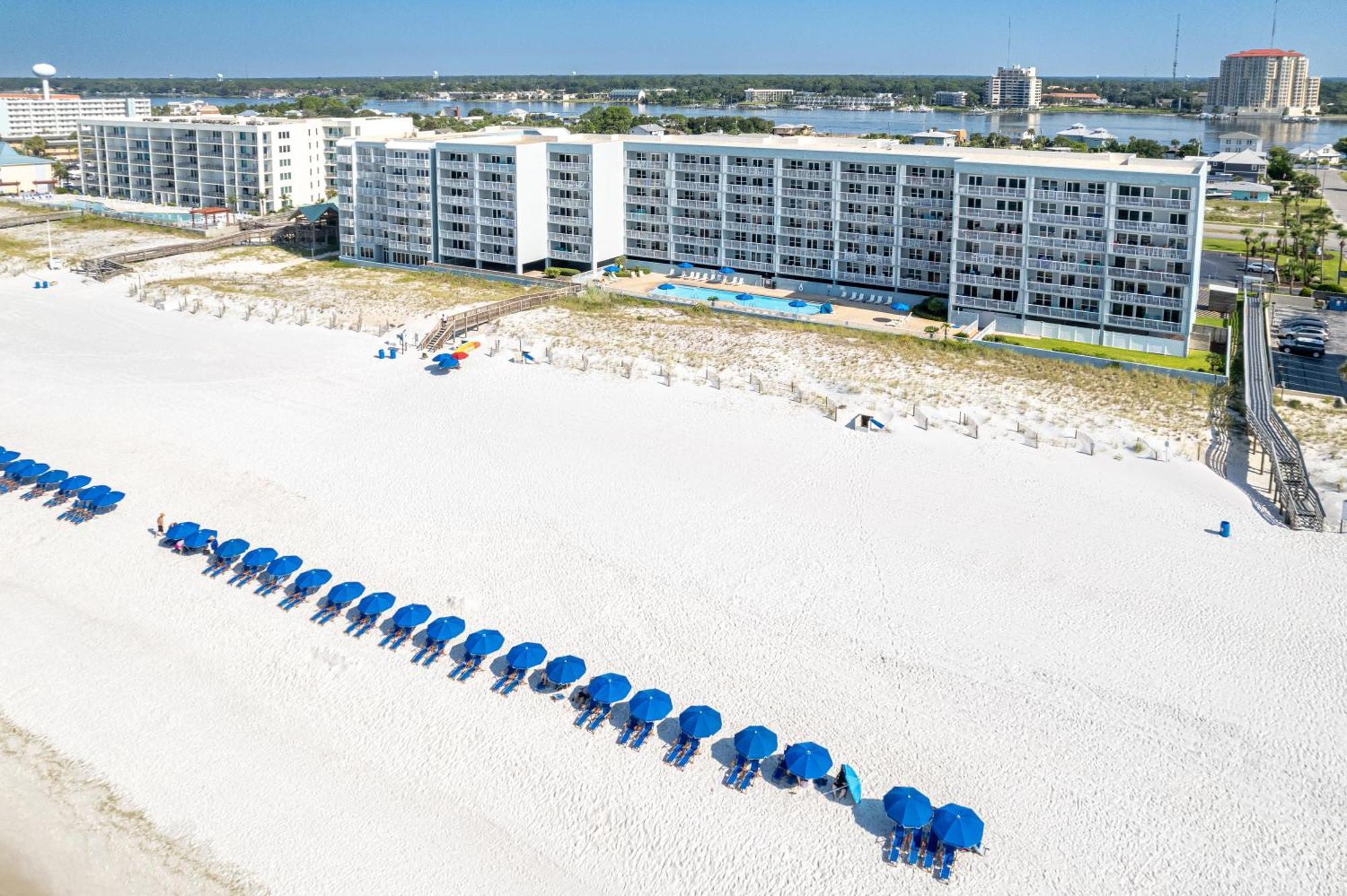 Waterview Towers Yacht Club 532- By Isle Apartment Destin