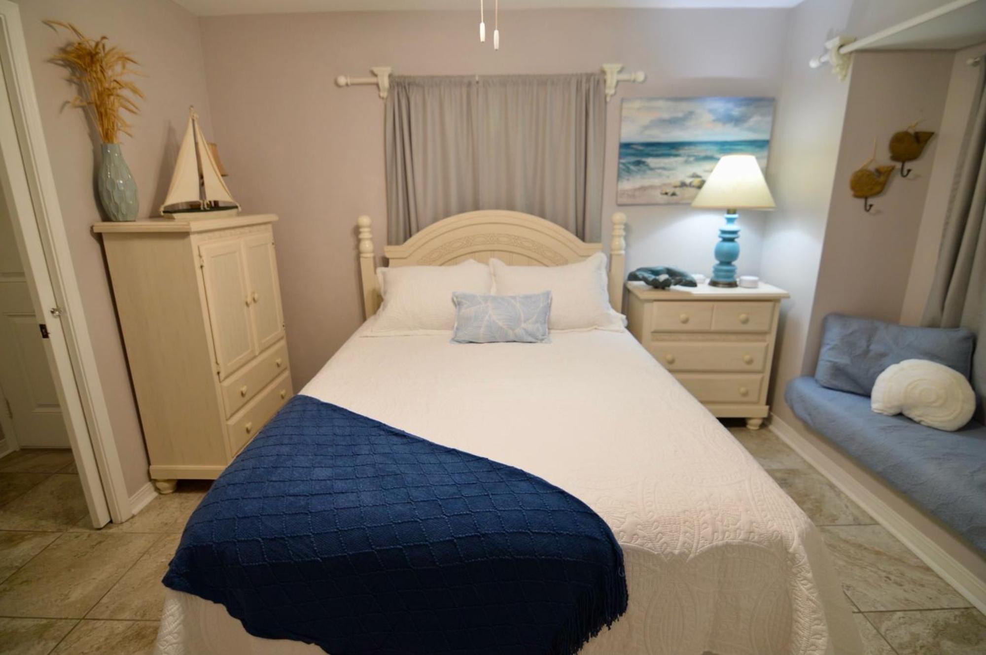 New Listing Special! Miramar Condo, Dream Vacations By Thomas