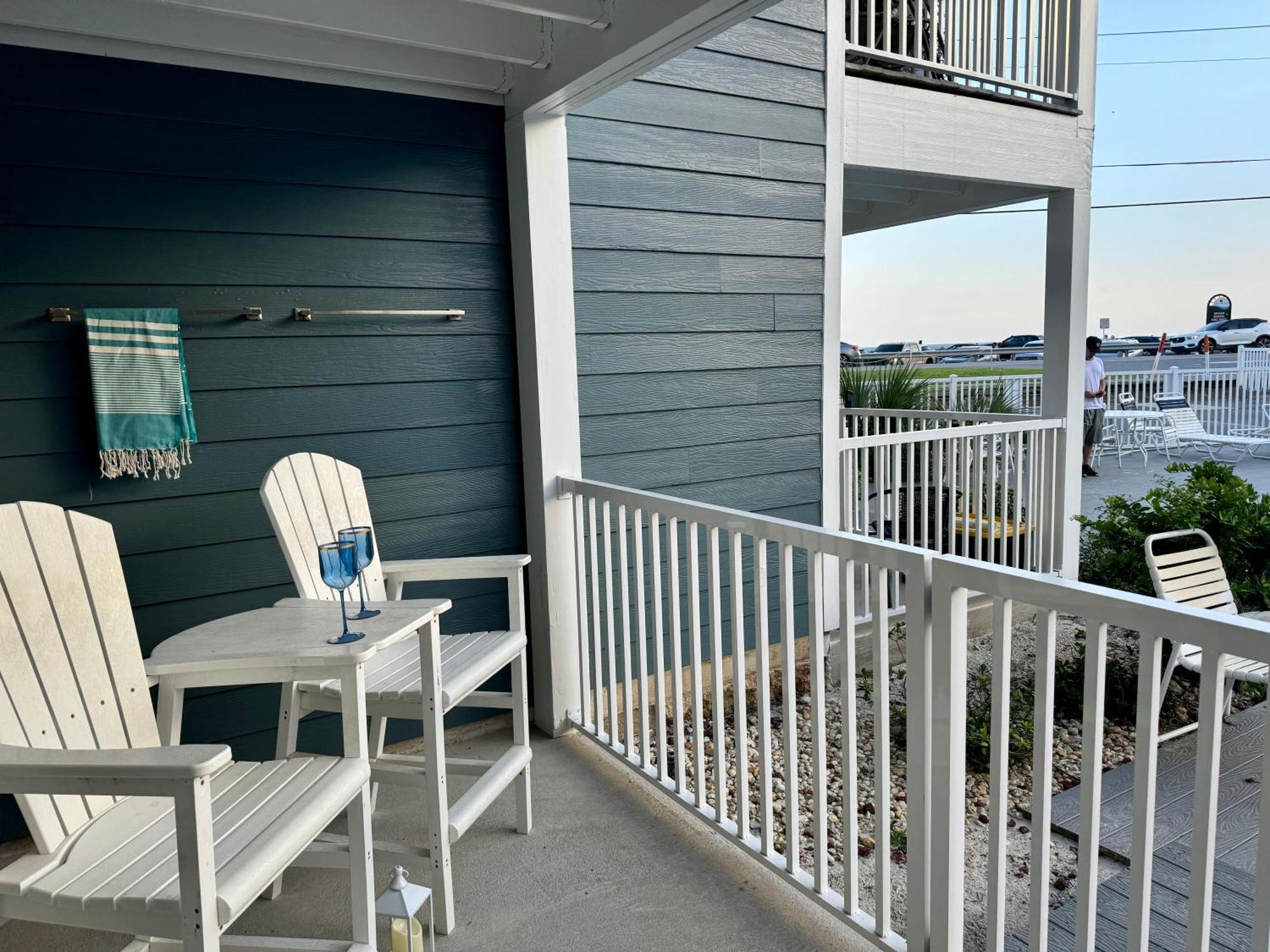New Listing Special! Miramar Condo, Dream Vacations By Thomas