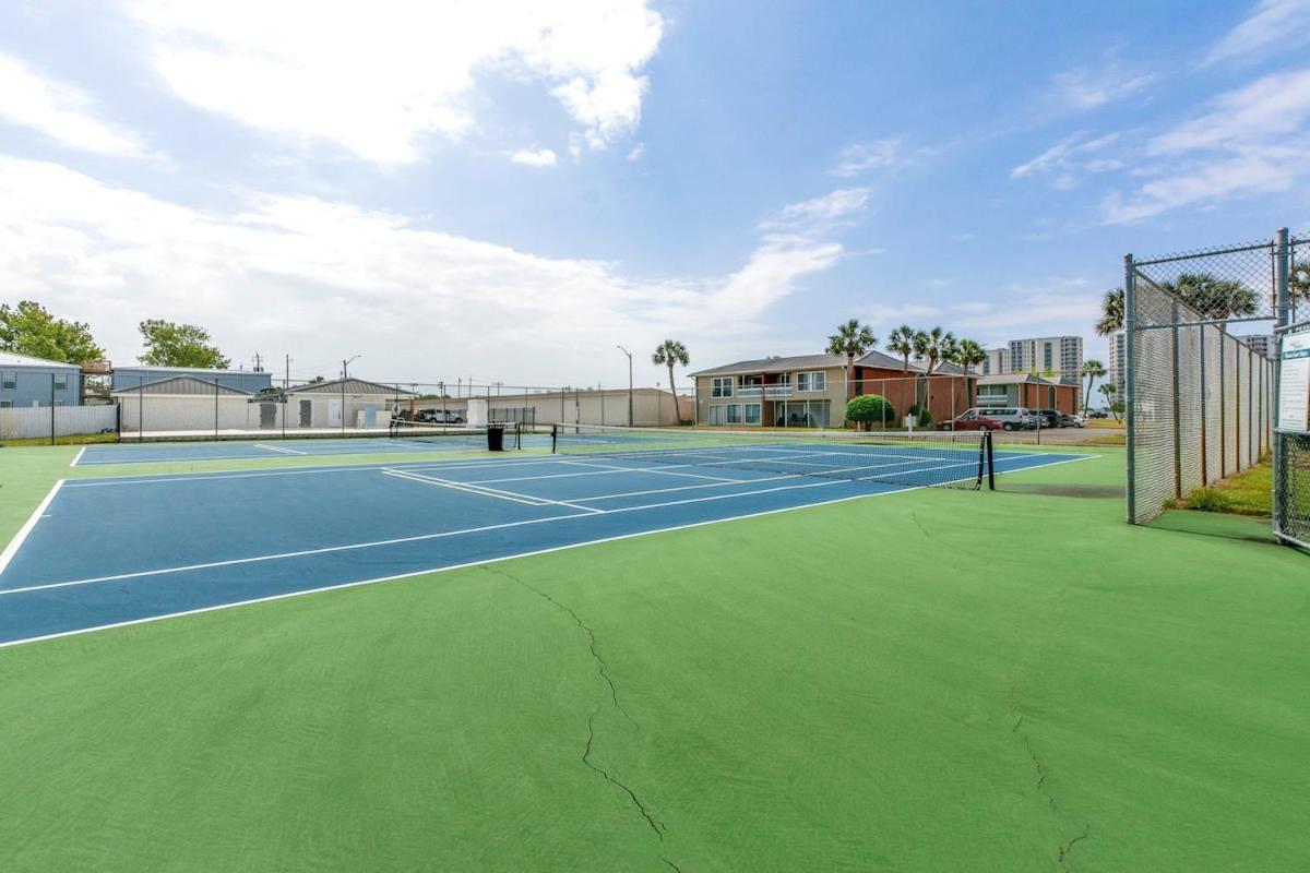 Sandy Beaches-3 Pools-pet Friendly