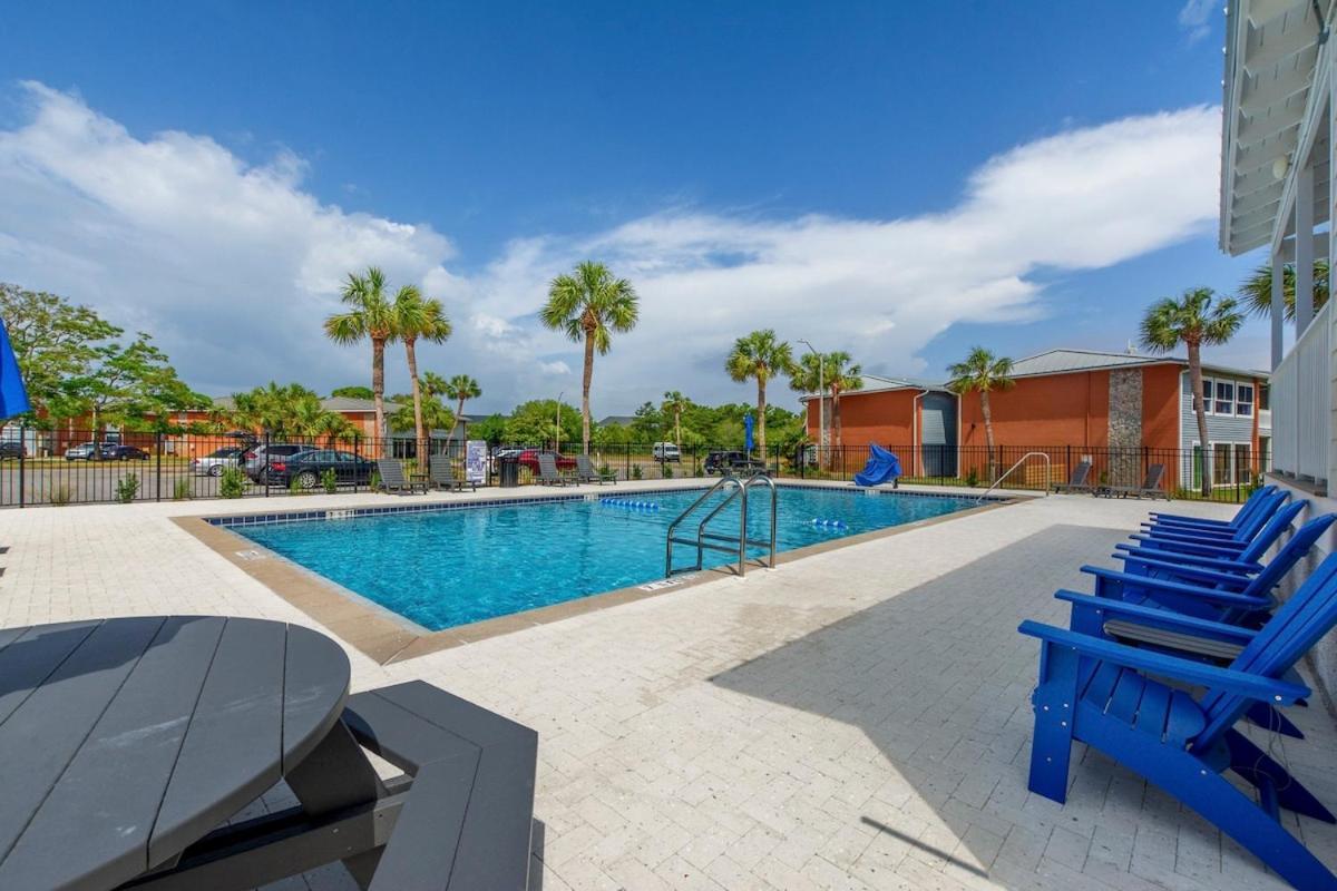 Sandy Beaches-3 Pools-pet Friendly