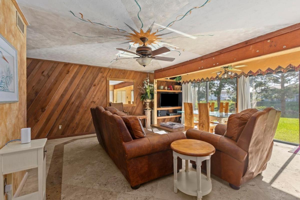 Holiday home Sandy Beaches-3 Pools-pet Friendly