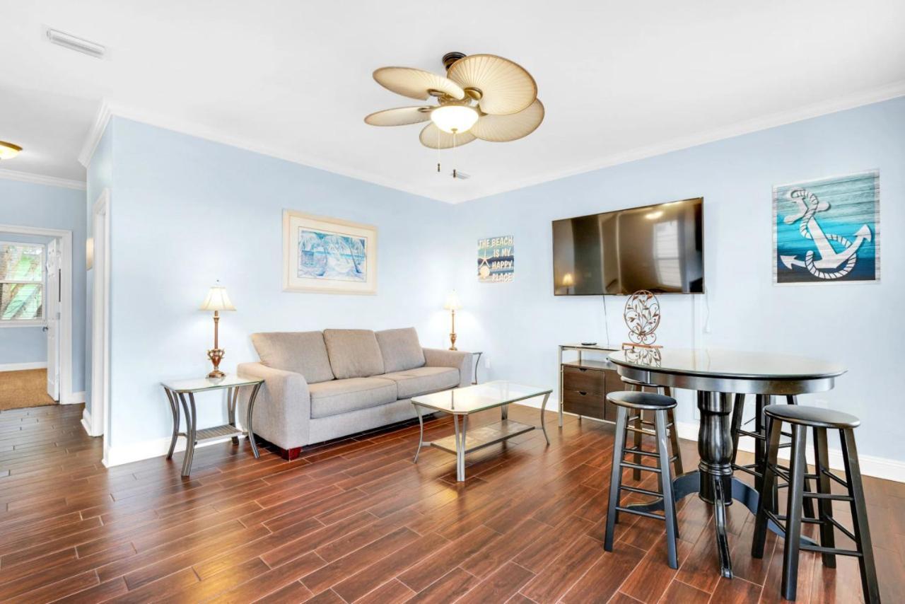 Skips Delight Pool View Pet Friendly *