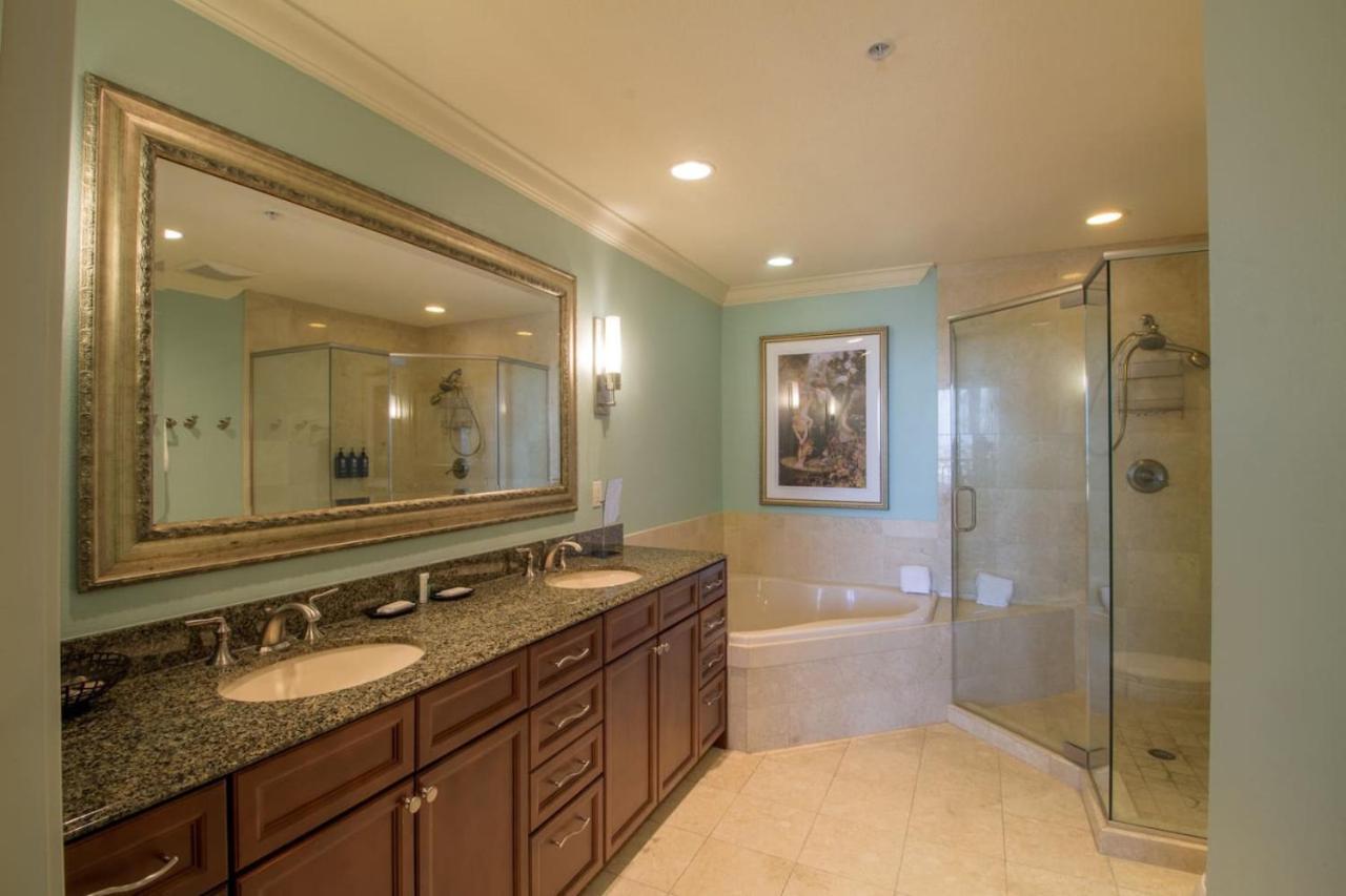 Emerald Grande Two Bedroom Holiday home Destin