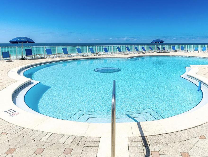 Royal Bahamian By Newman-dailey