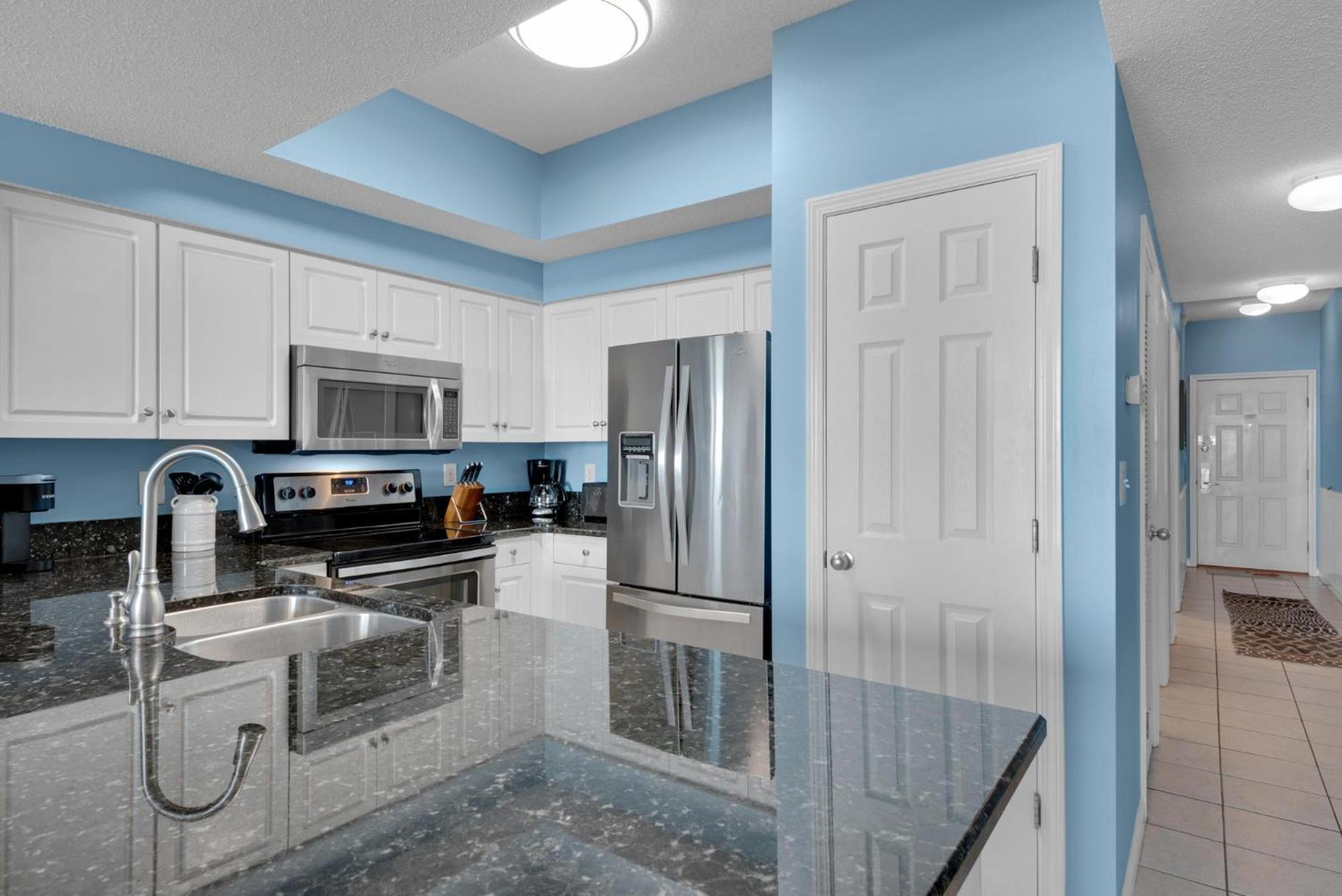 Majestic Sun 403b Destin