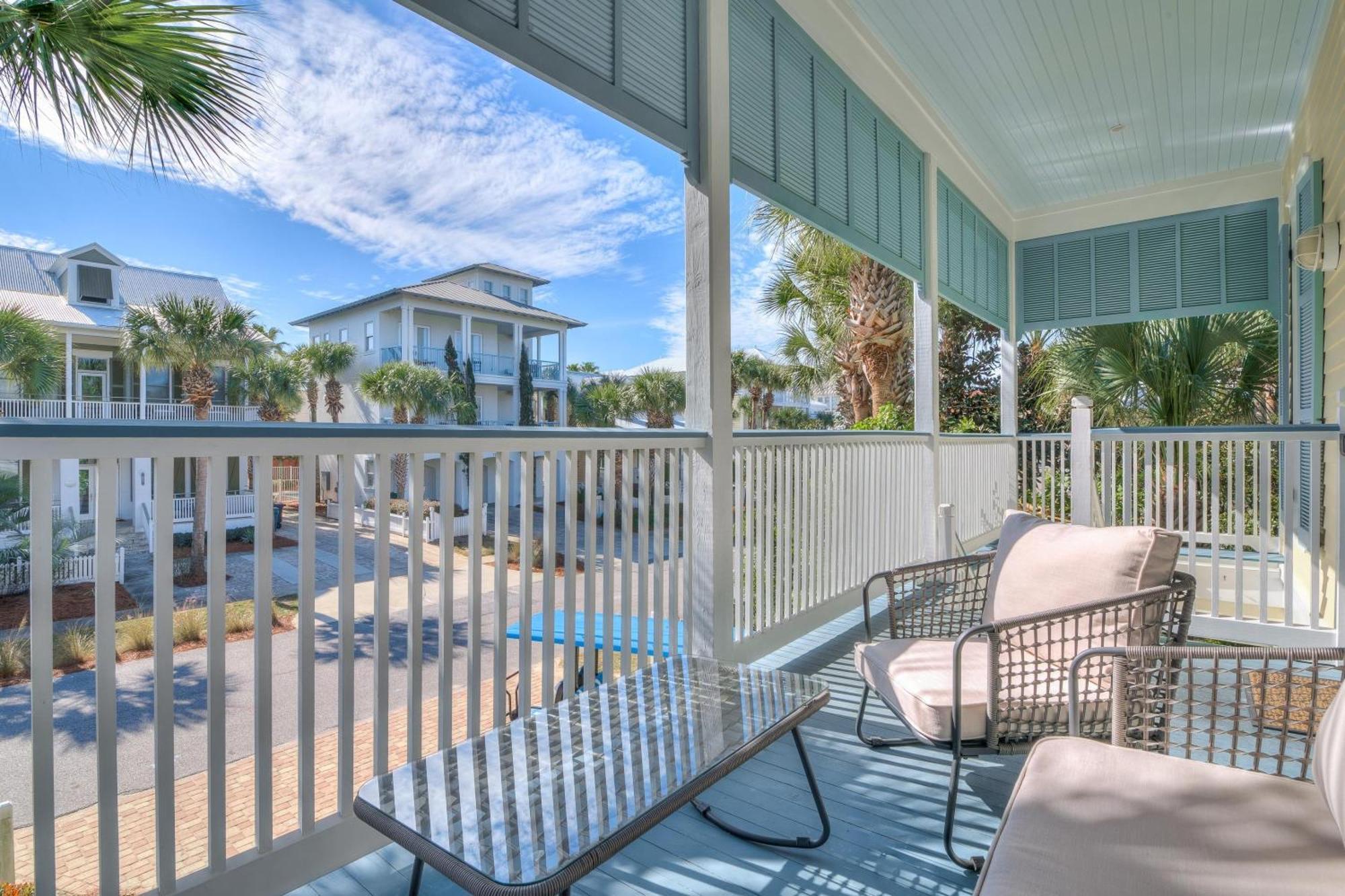 Holiday home Dream By Avantstay 2-story Walk To Hot Tub Golf Cart
