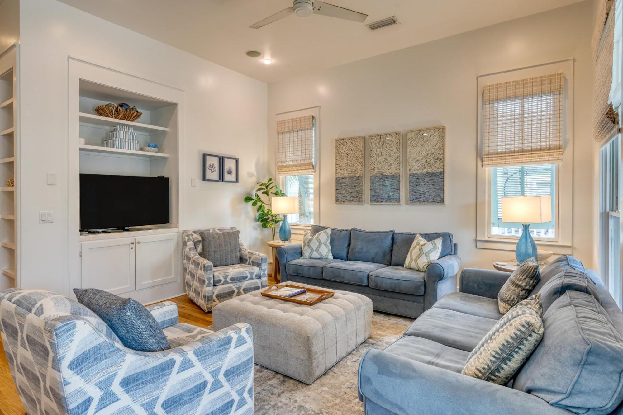 Dream By Avantstay 2-story Walk To Hot Tub Golf Cart * Destin