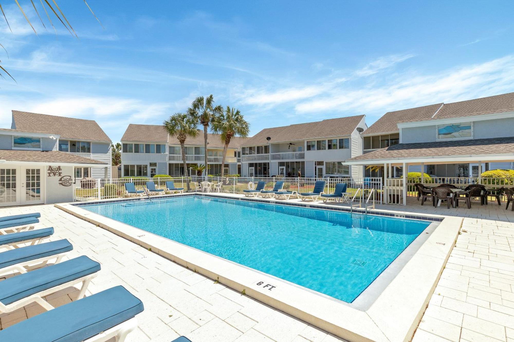 Apartment Waterview Towers Yacht Club 532- By Isle Destin