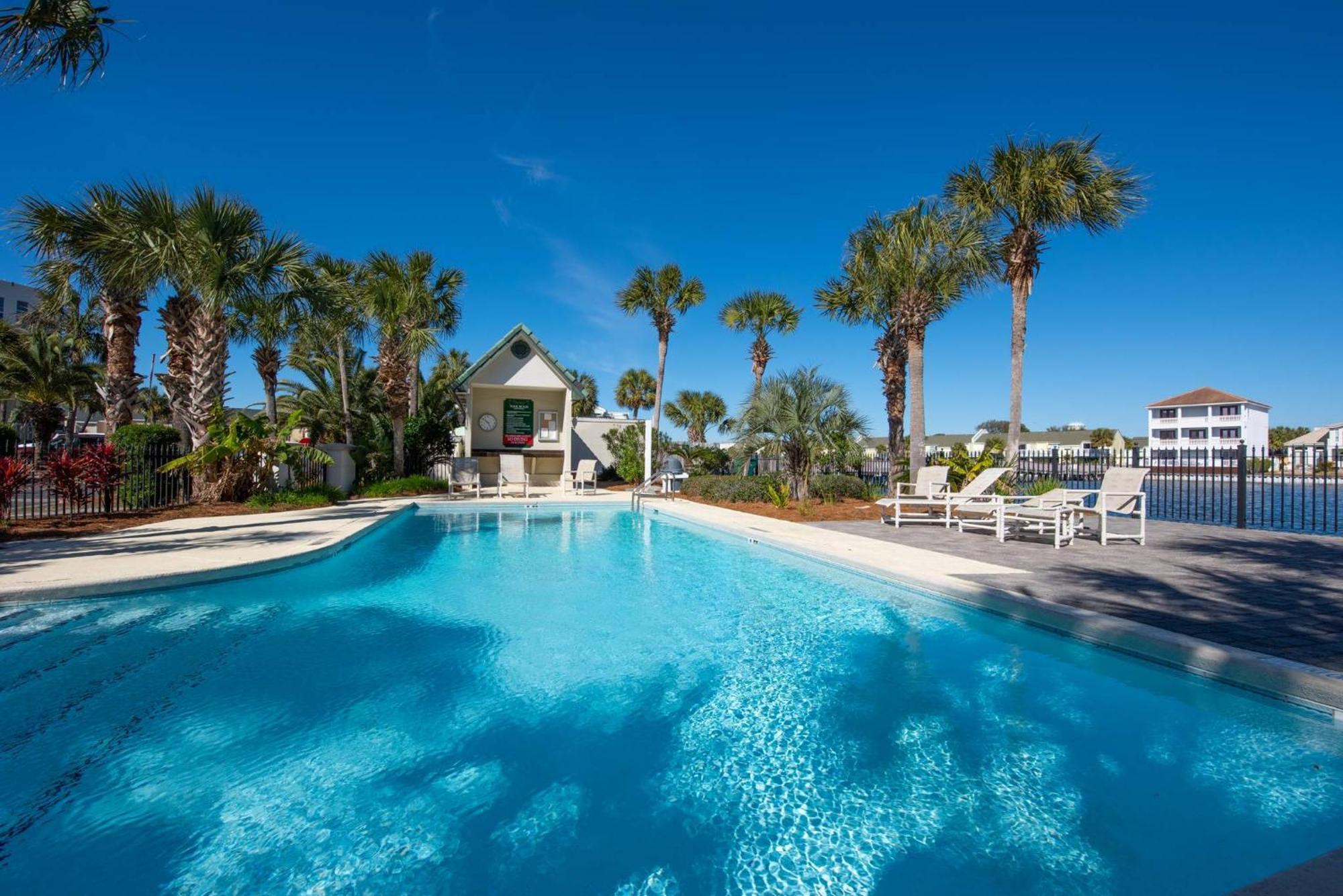 Seahorse Shores - Games, Private Access, Pool, Lake, Boardwalk, Near Fun