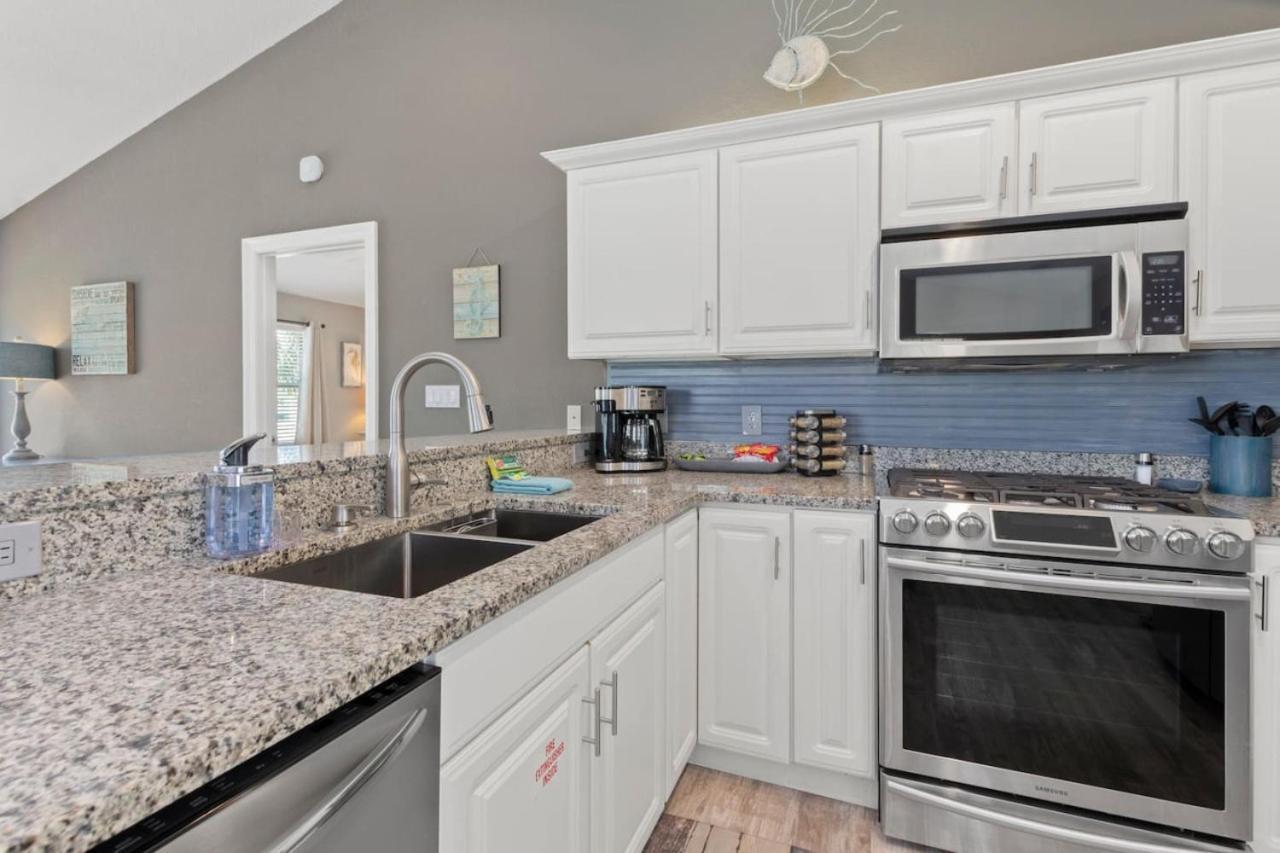 Holiday home Seahorse Shores - Games, Private Access, Pool, Lake, Boardwalk, Near Fun