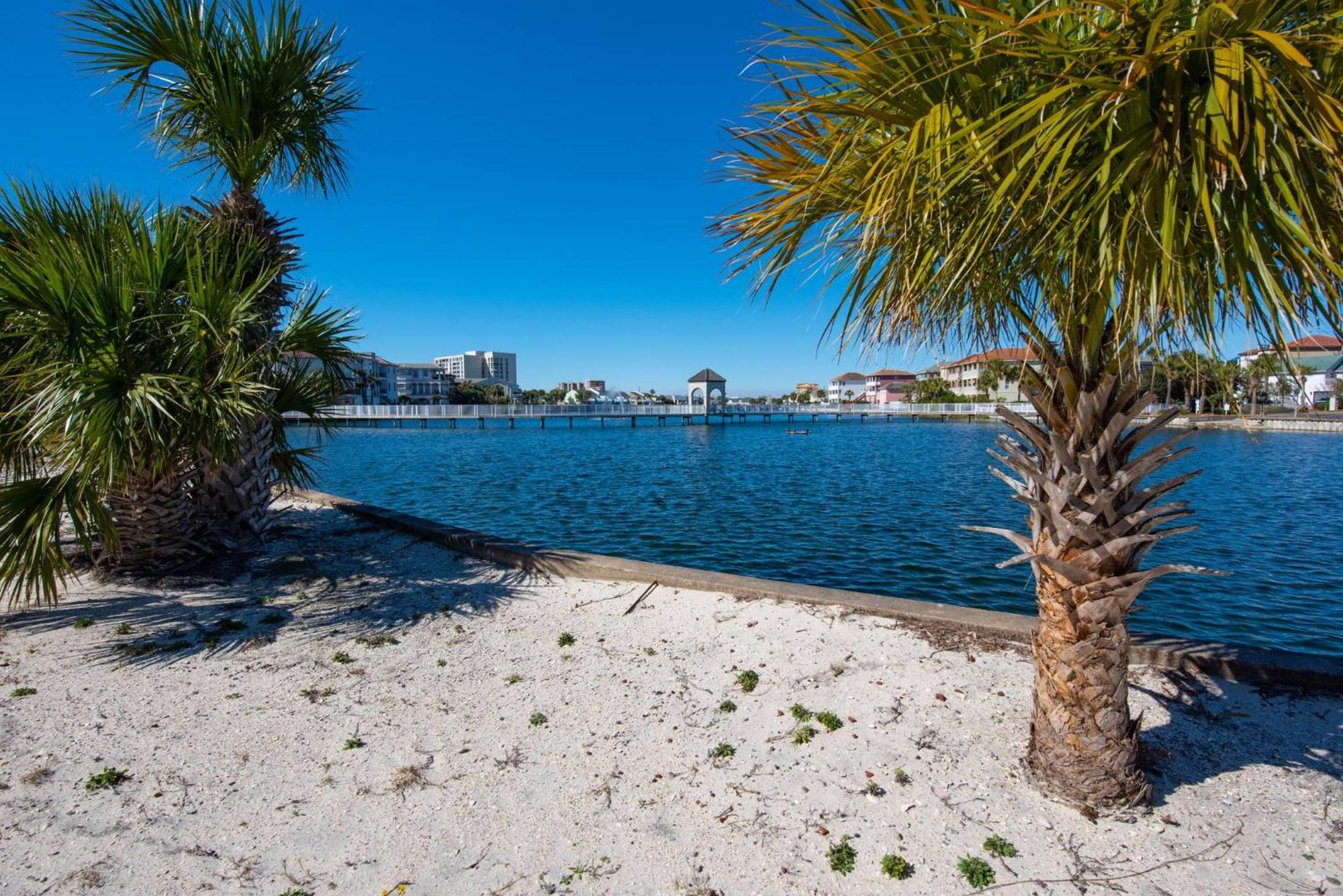 Seahorse Shores - Games, Private Access, Pool, Lake, Boardwalk, Near Fun Destin