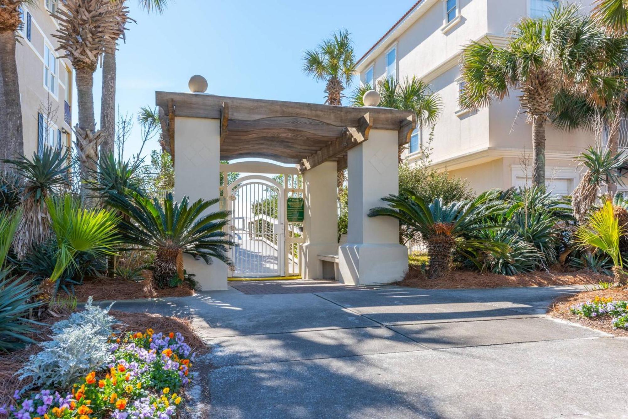 Holiday home Seahorse Shores - Games, Private Access, Pool, Lake, Boardwalk, Near Fun Destin