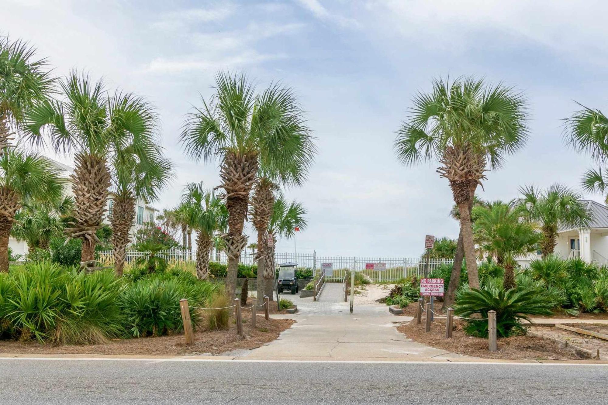Dest-zen Gated Access Game * Destin