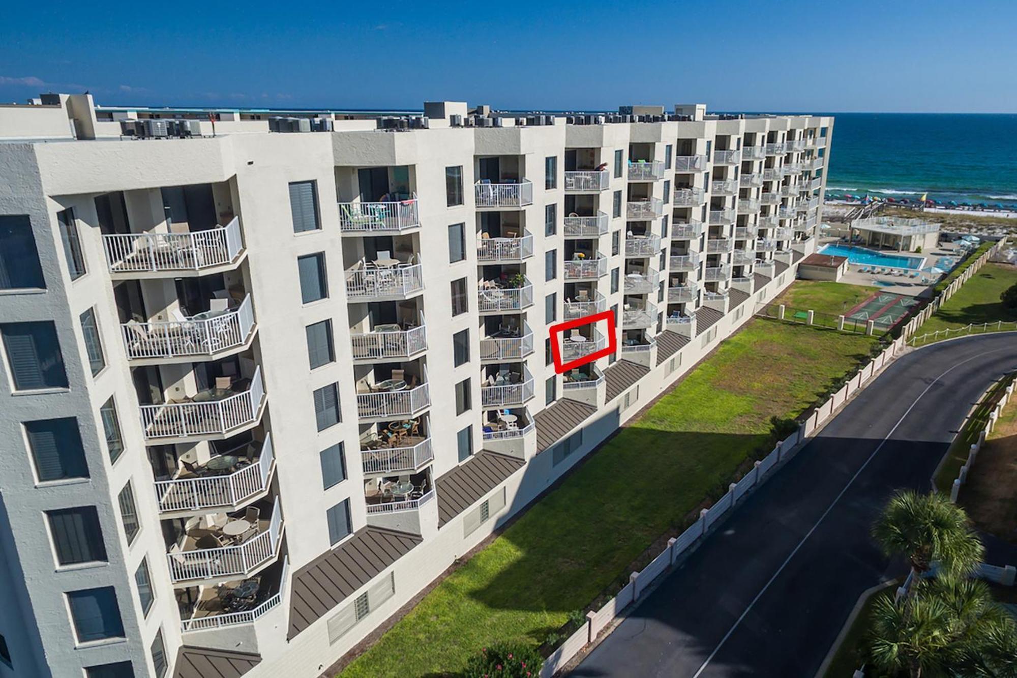 Apartment Inlet Reef 212- By Isle