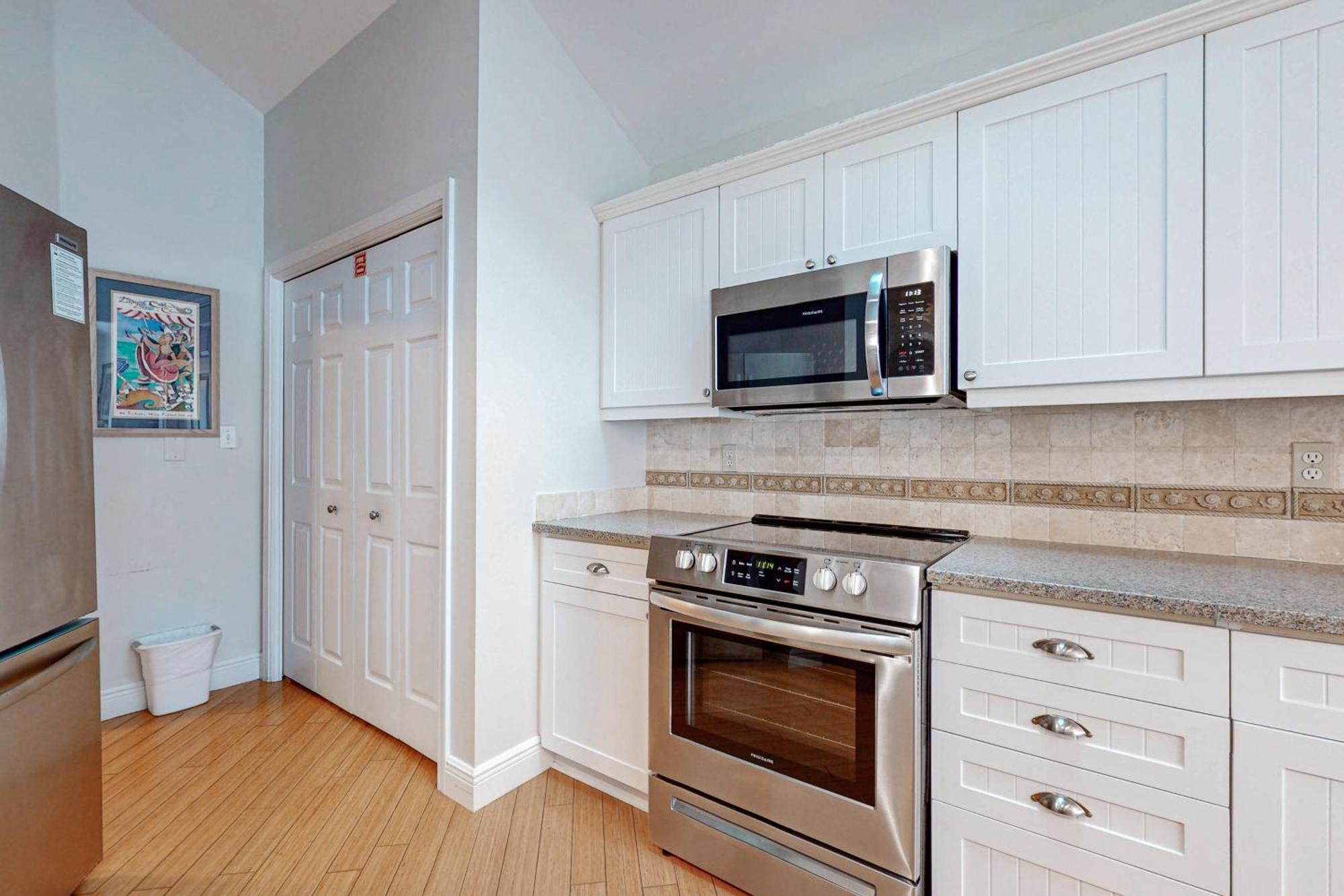 Baypine 8857 Holiday home