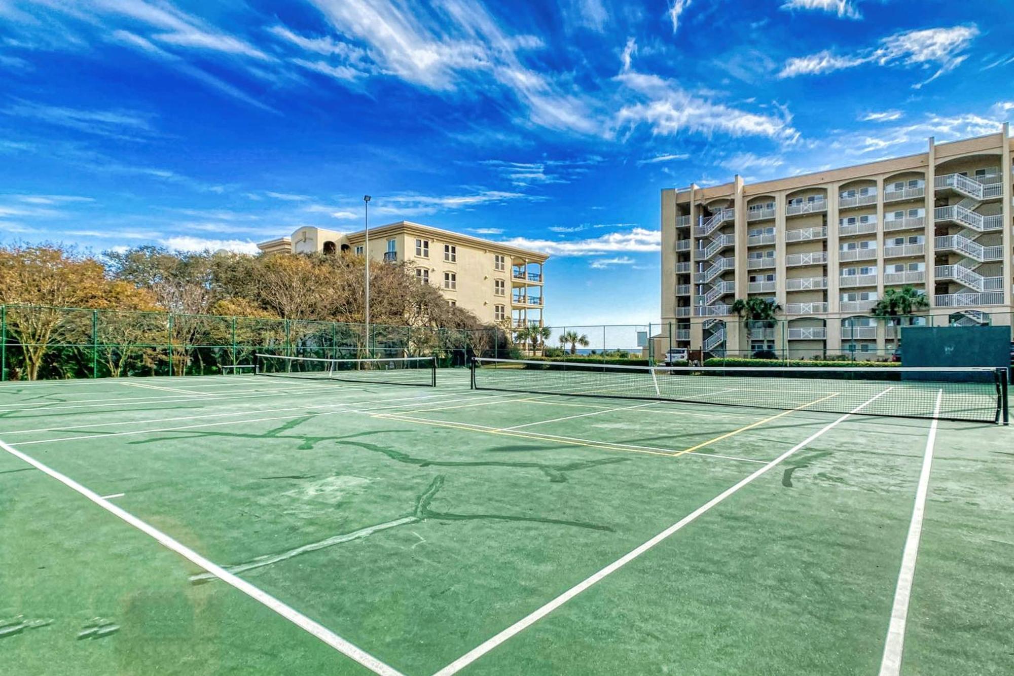 Apartment House C301 - Beachfront With Pool, Wifi, & Service Destin