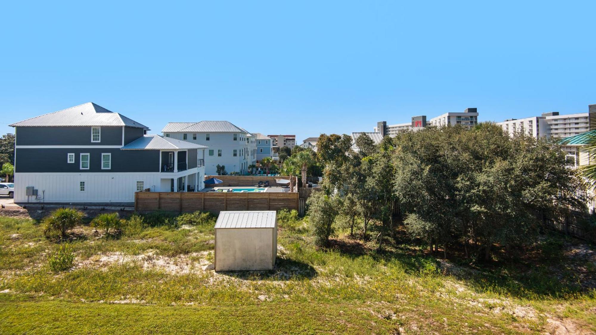 Spyglass Townhomes Unit 106 Sandtrap *
