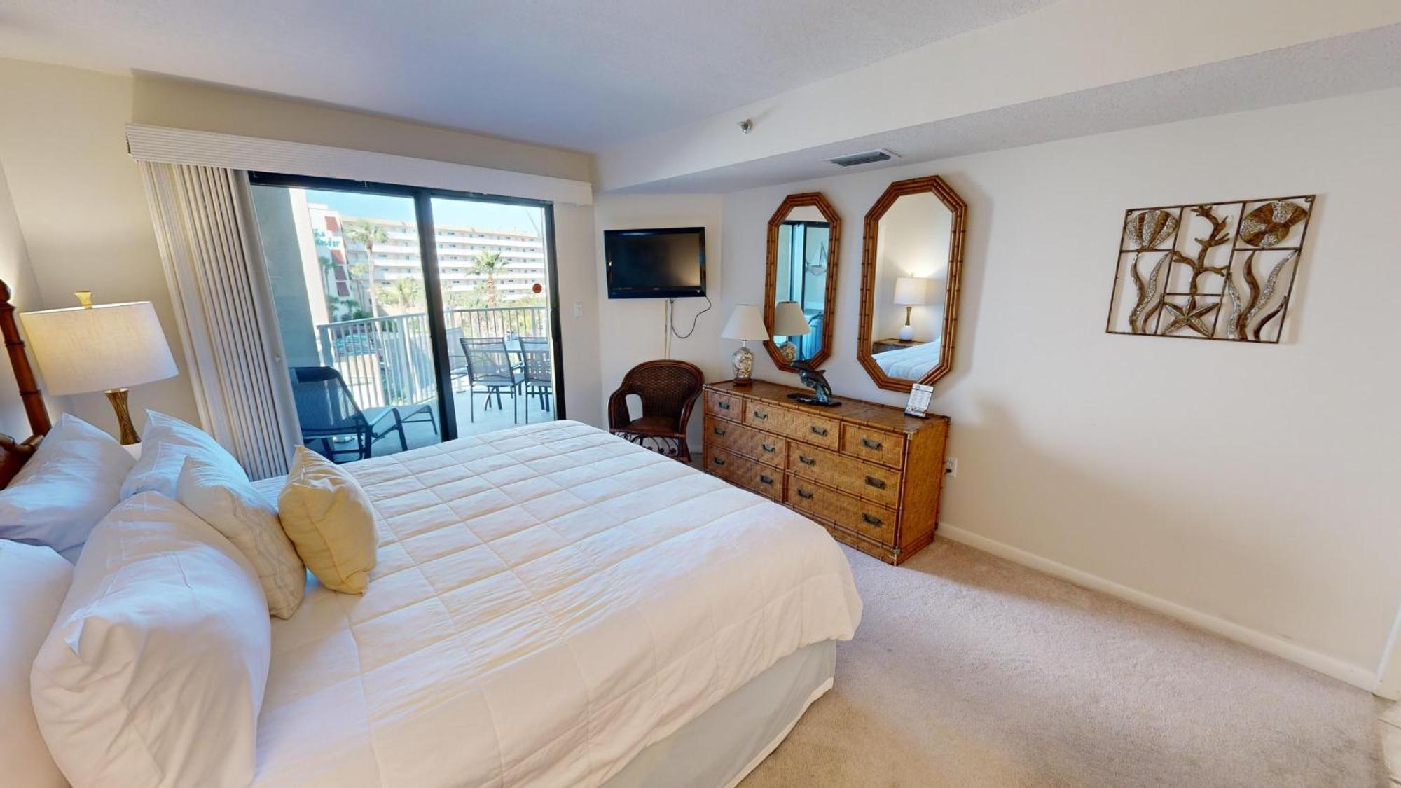 Inlet Reef 316- By Isle Apartment