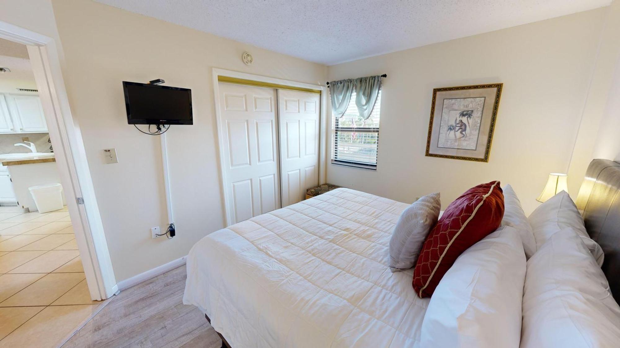 Apartment Inlet Reef 217- By Isle *
