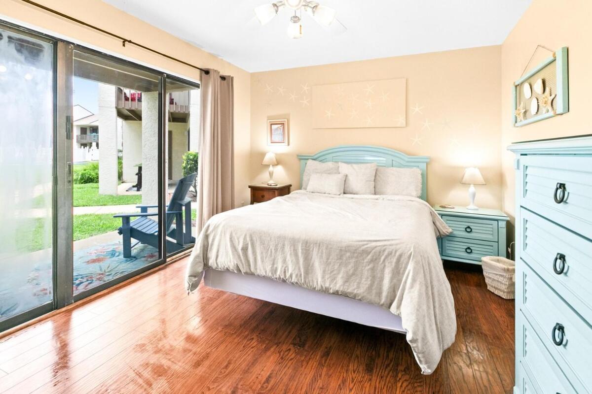 Blue Surf 8 * Destin